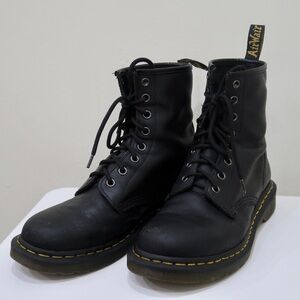 Dr. Martens Softy T Black Leather 1460